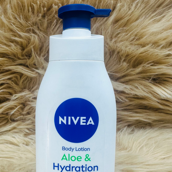 Nivea Aloe & Hydration Body Lotion